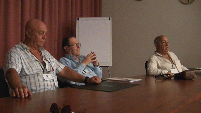 1° raduno Ascoli Piceno dal 9 al 10 settembre 2011 -  foto...201 - una chiacchierata prima di salutarci
